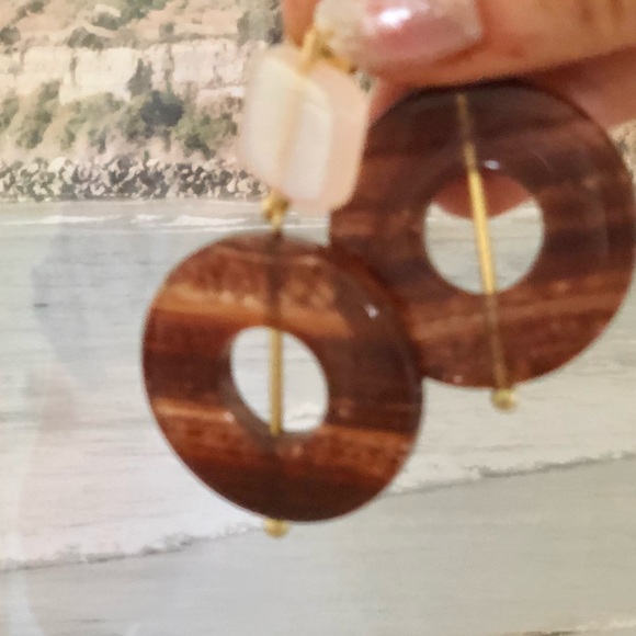 Madewell linked shapes statement earrings - Picture 3 of 3